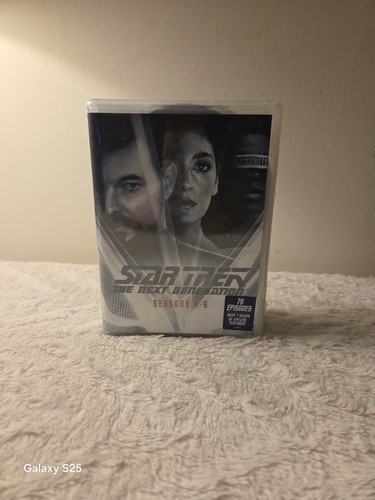 Star trek the next generation - star,